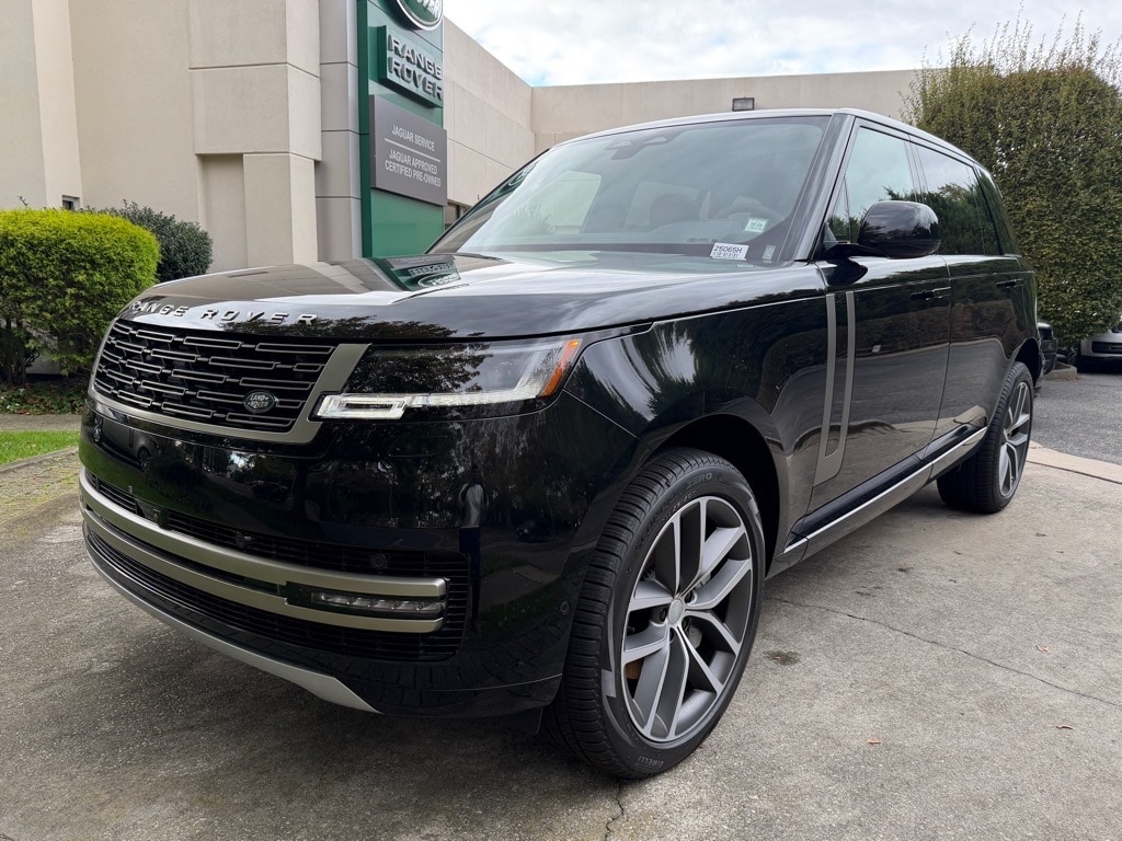 2025 Land Rover Range Rover SUV 