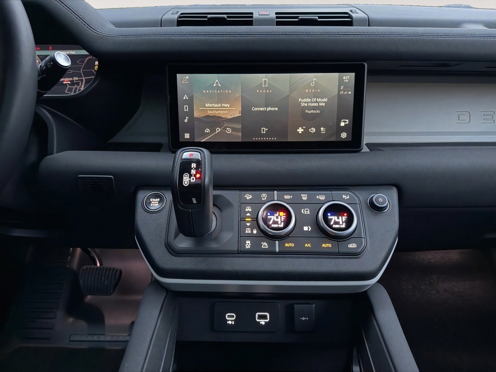 2023 Land Rover Defender X-Dynamic SE - Photo 22