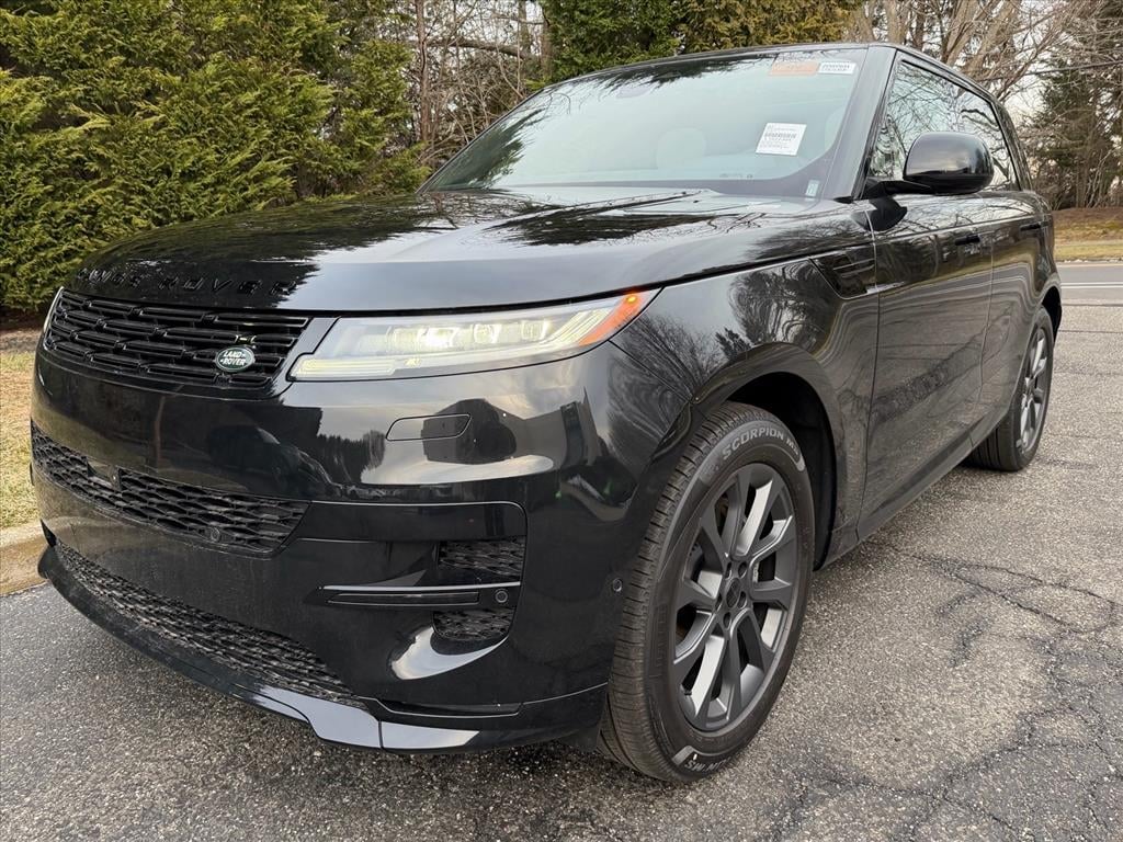 New 2026 Land Rover Range Rover Sport Dynamic SE SUV