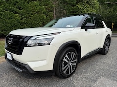 2024 Nissan Pathfinder Platinum SUV