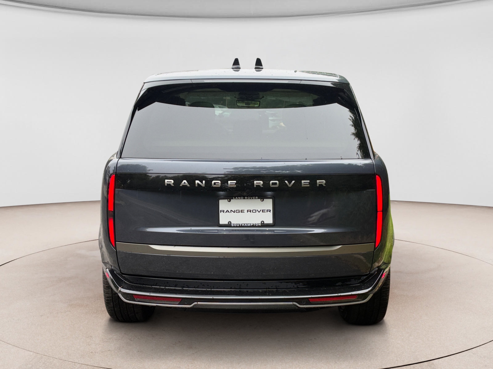 New 2027 Land Rover Range Rover SE SUV