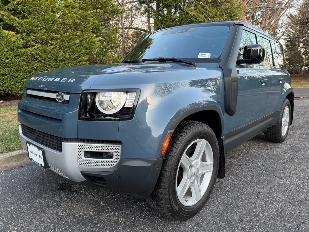 2020 Land Rover Defender S's photo