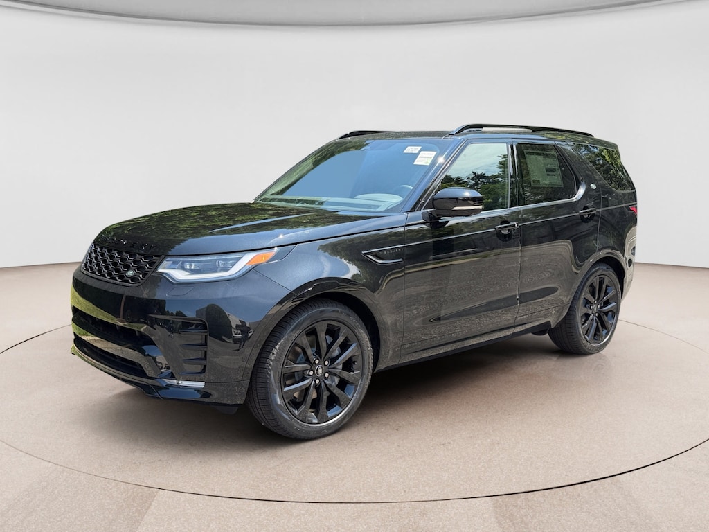 New 2026 Land Rover Discovery Dynamic SE SUV