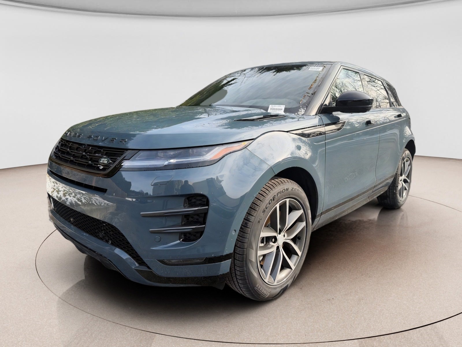 2026 Land Rover Range Rover Evoque Dynamic SE
