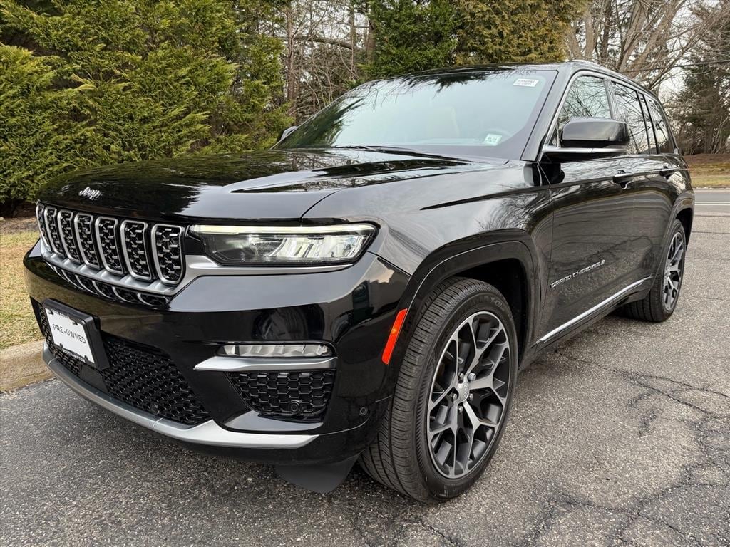 2022 Jeep Grand Cherokee Summit