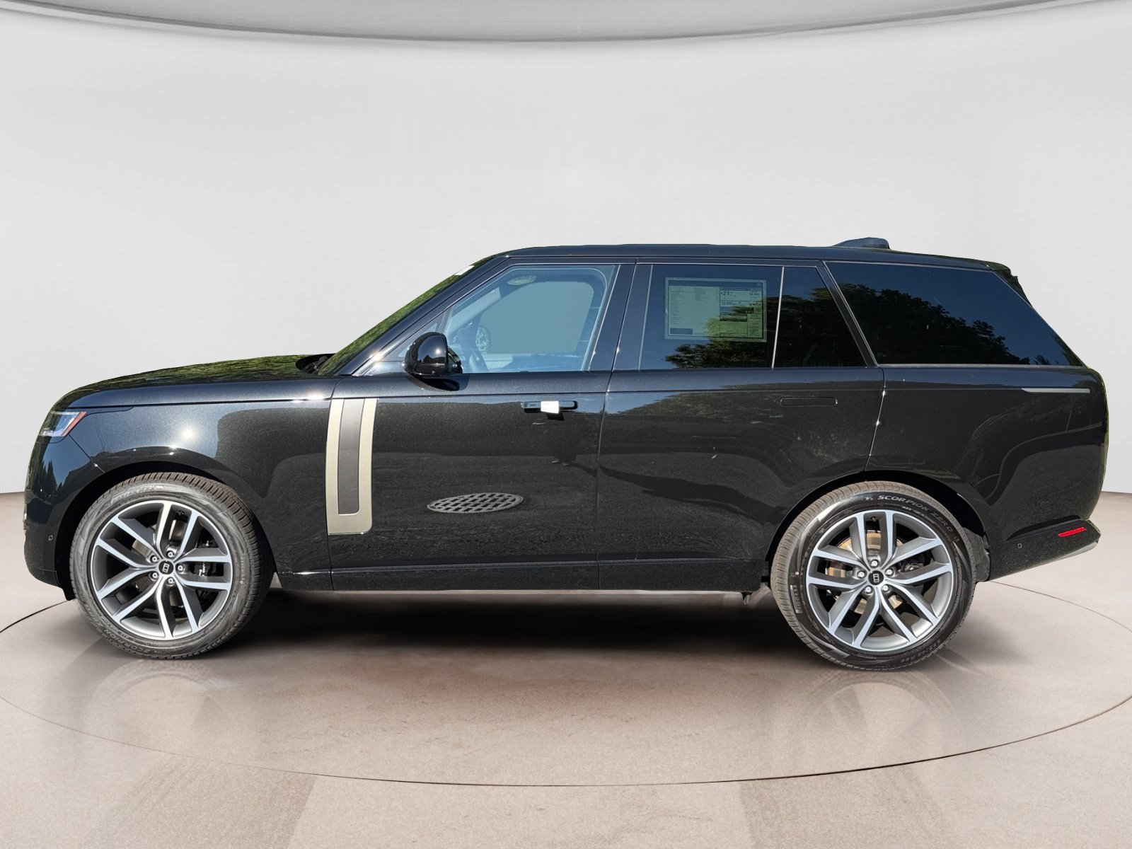 New 2027 Land Rover Range Rover SE SUV