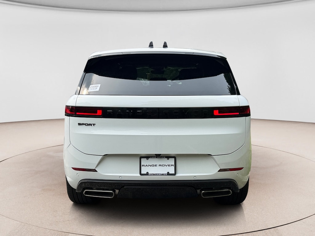 New 2026 Land Rover Range Rover Sport Dynamic SE SUV