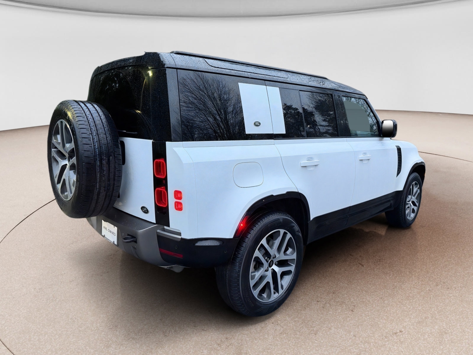 2023 Land Rover Defender X-Dynamic SE - Photo 6