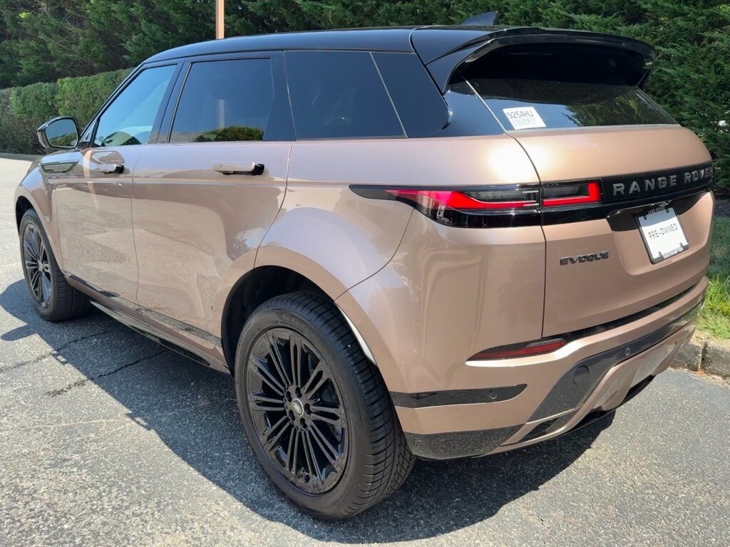 2025 Land Rover Range Rover Evoque Dynamic SE photo 3