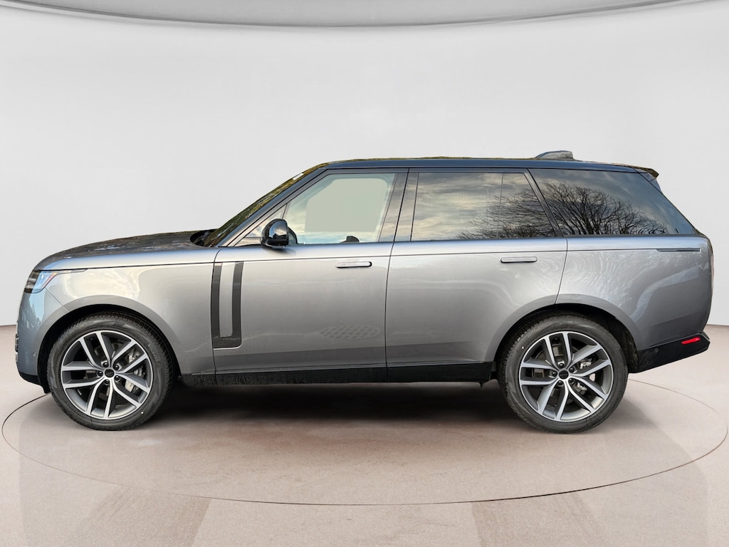 New 2026 Land Rover Range Rover SE SUV