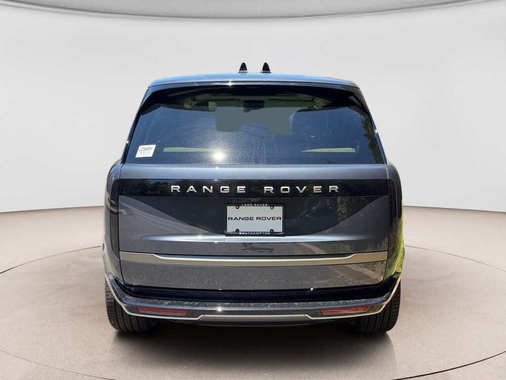 New 2026 Land Rover Range Rover SE SUV