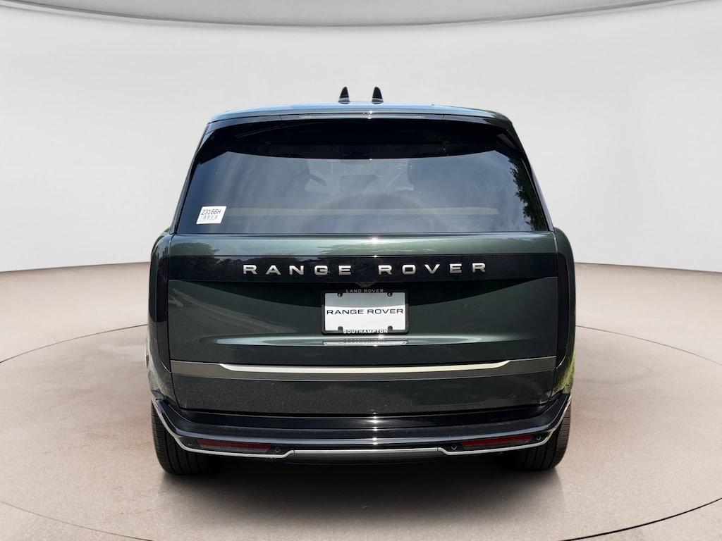 New 2026 Land Rover Range Rover SE SUV