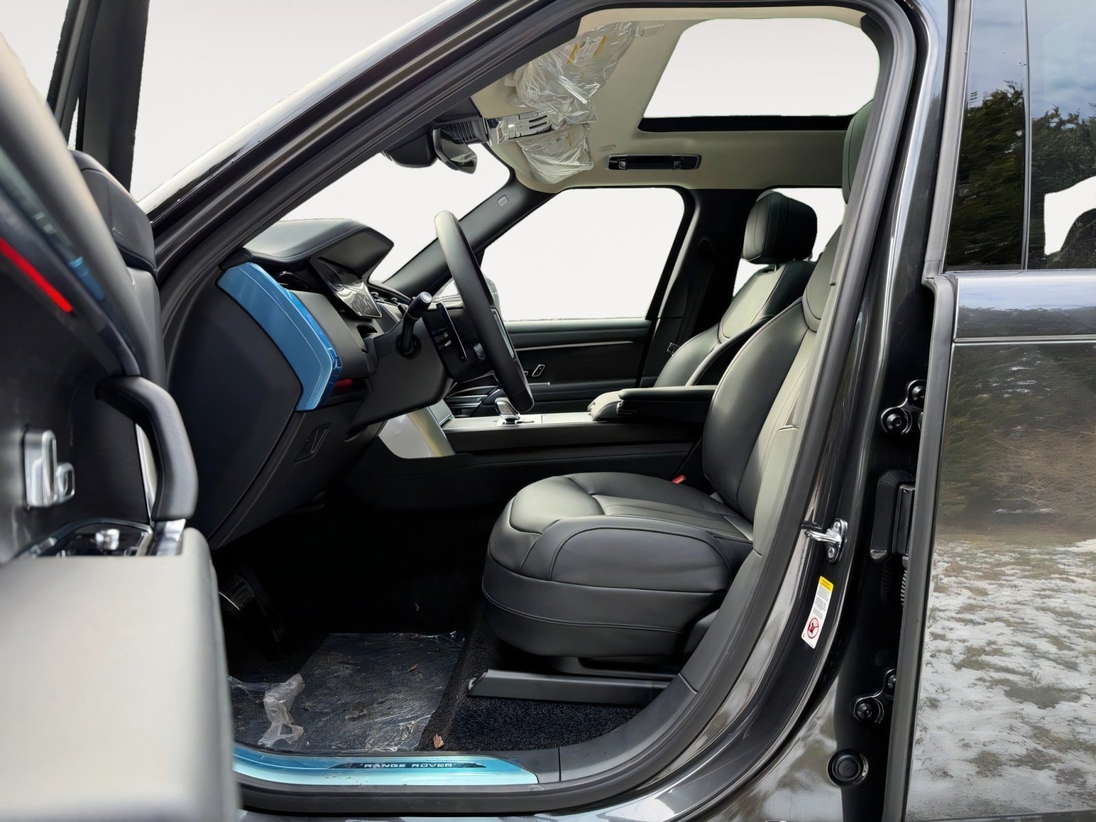 2026 Land Rover Range Rover SE - Photo 6