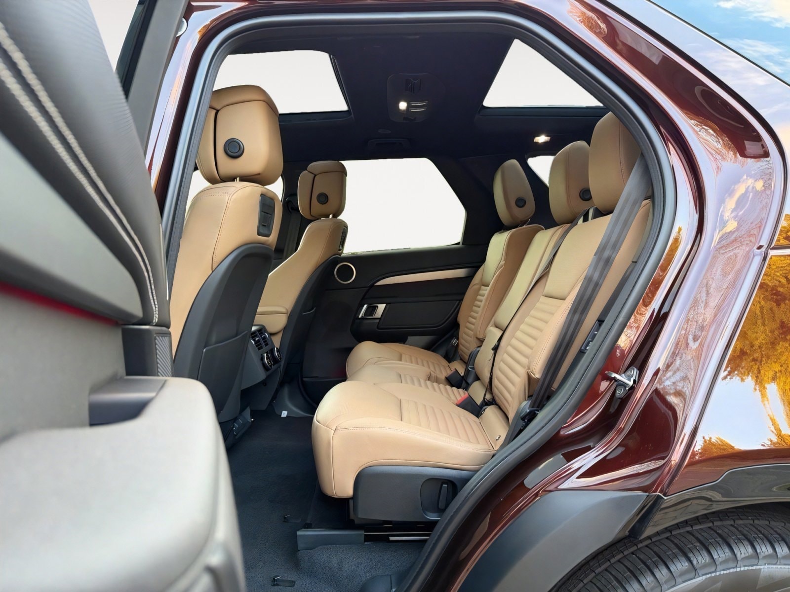 2026 Land Rover Discovery Gemini Edition - Photo 12