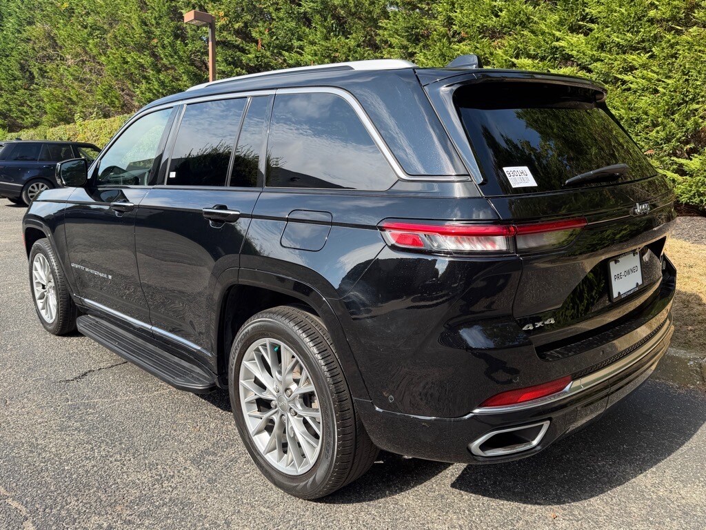 2023 Jeep Grand Cherokee Summit photo 3