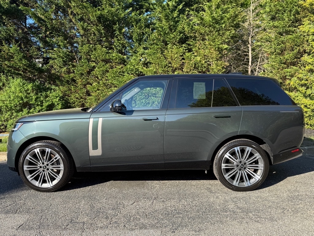 Certified 2023 Land Rover Range Rover SE with VIN SALKP9FUXPA010888 for sale in Southampton, NY