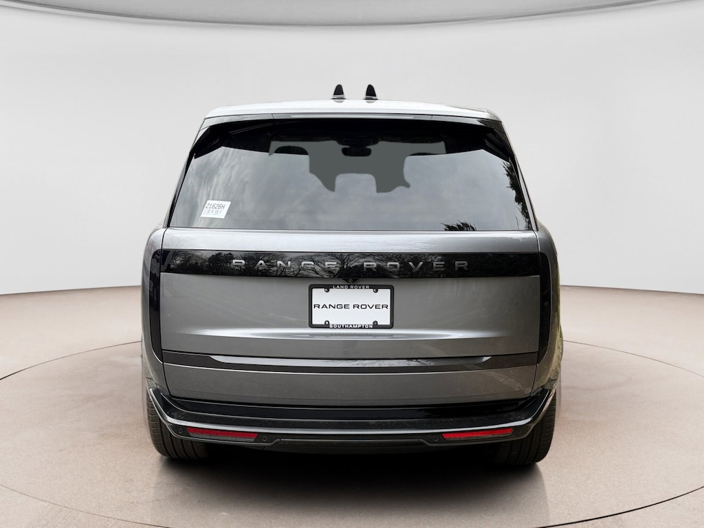 New 2026 Land Rover Range Rover SE SUV
