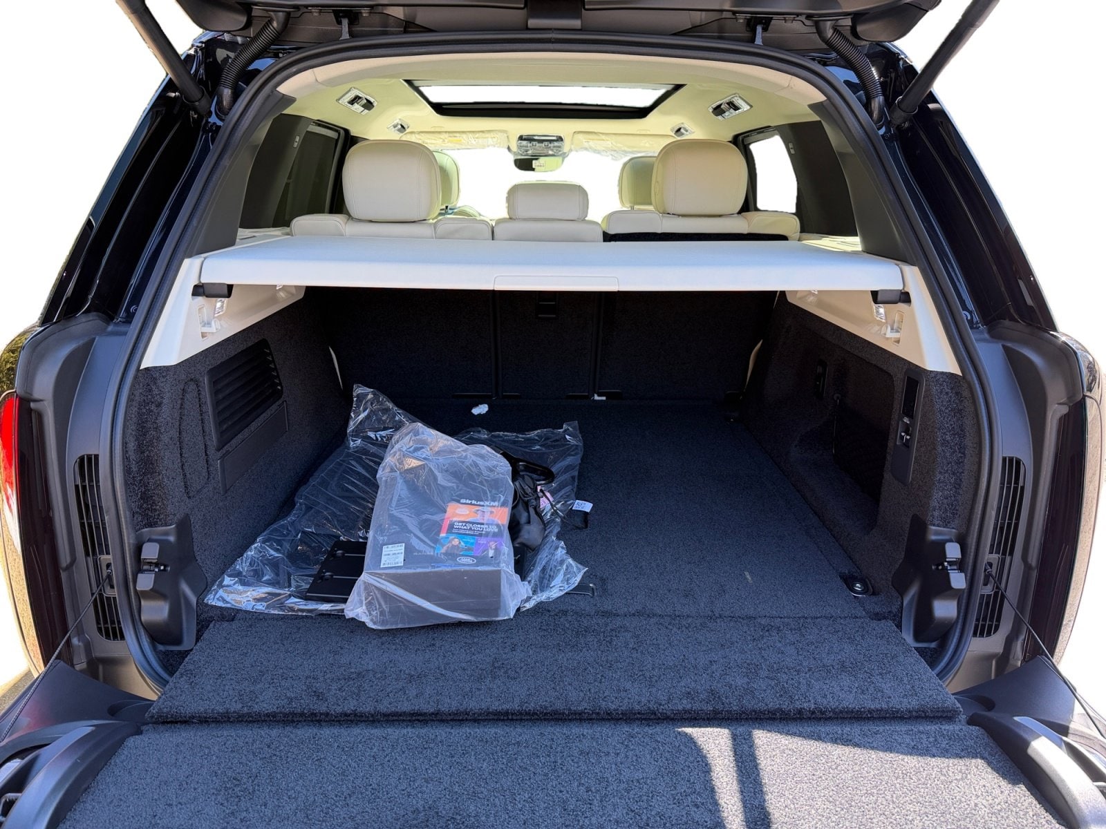2026 Land Rover Range Rover SE - Photo 25