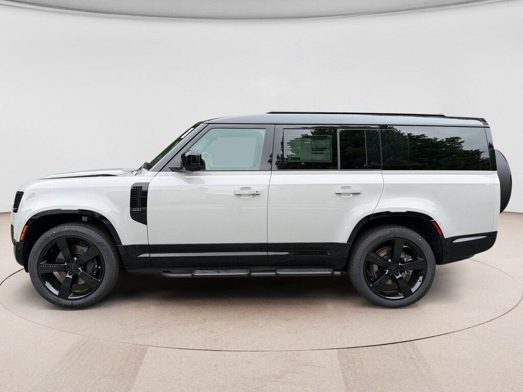 New 2026 Land Rover Defender 130 400PS X-Dynamic SE