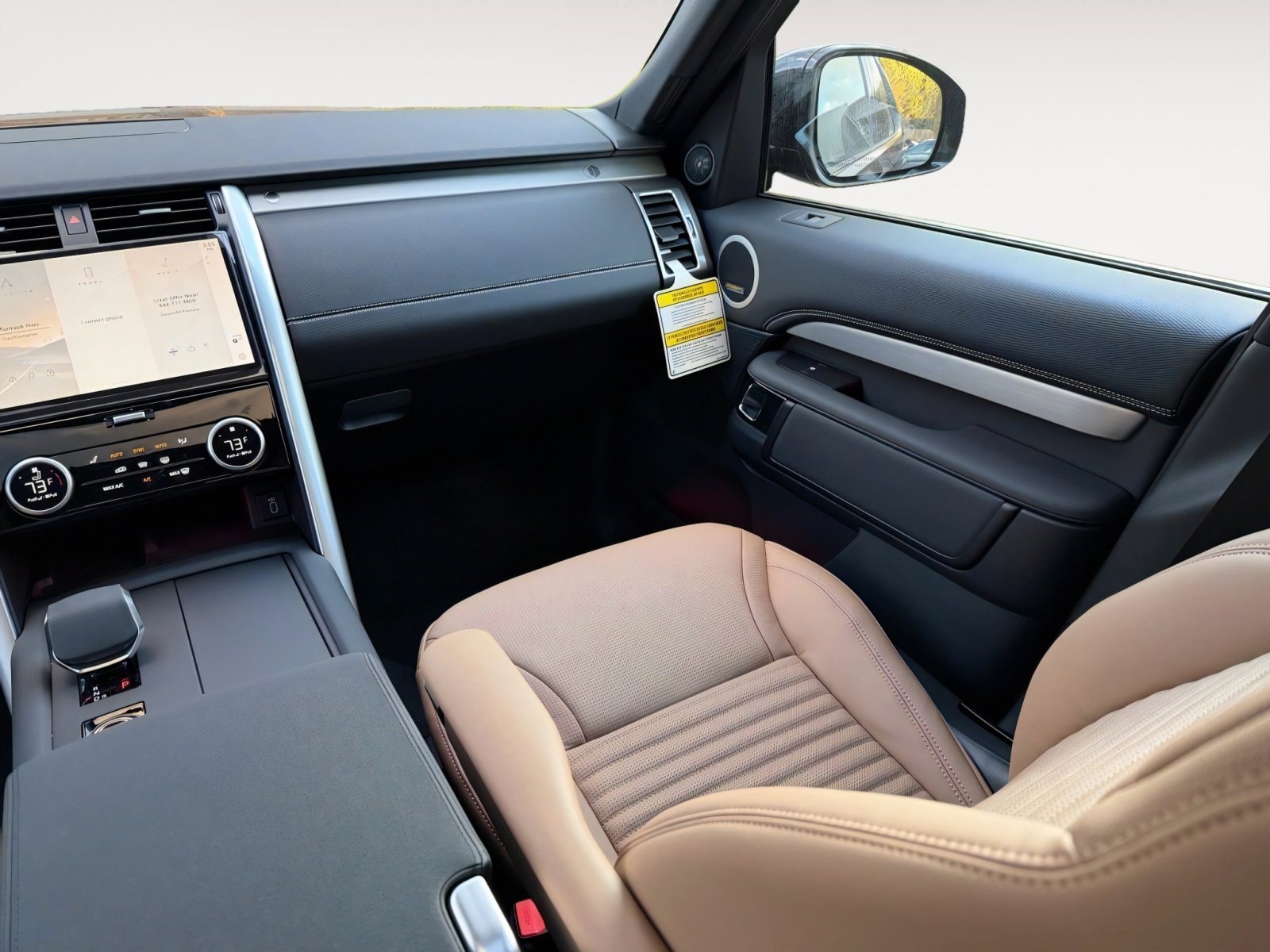 2026 Land Rover Discovery Gemini Edition - Photo 10