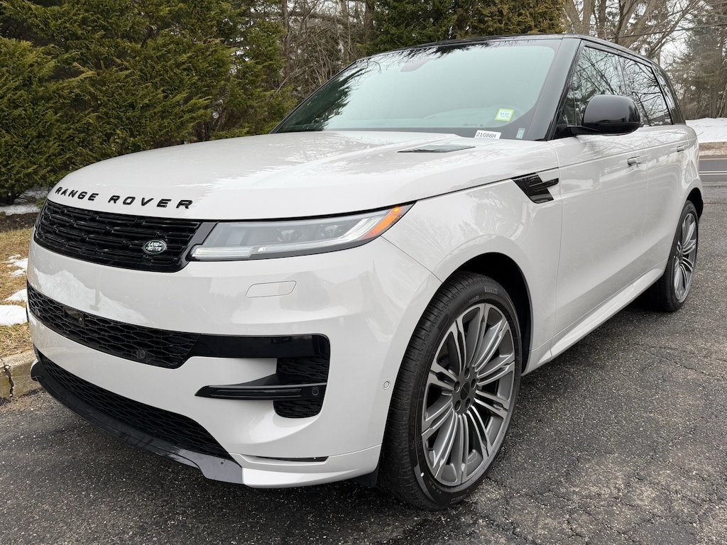 New 2026 Land Rover Range Rover Sport Dynamic SE SUV