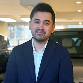 Staff member Ruslan "Russ" Yskakov from ID_f4fdfc3bee29