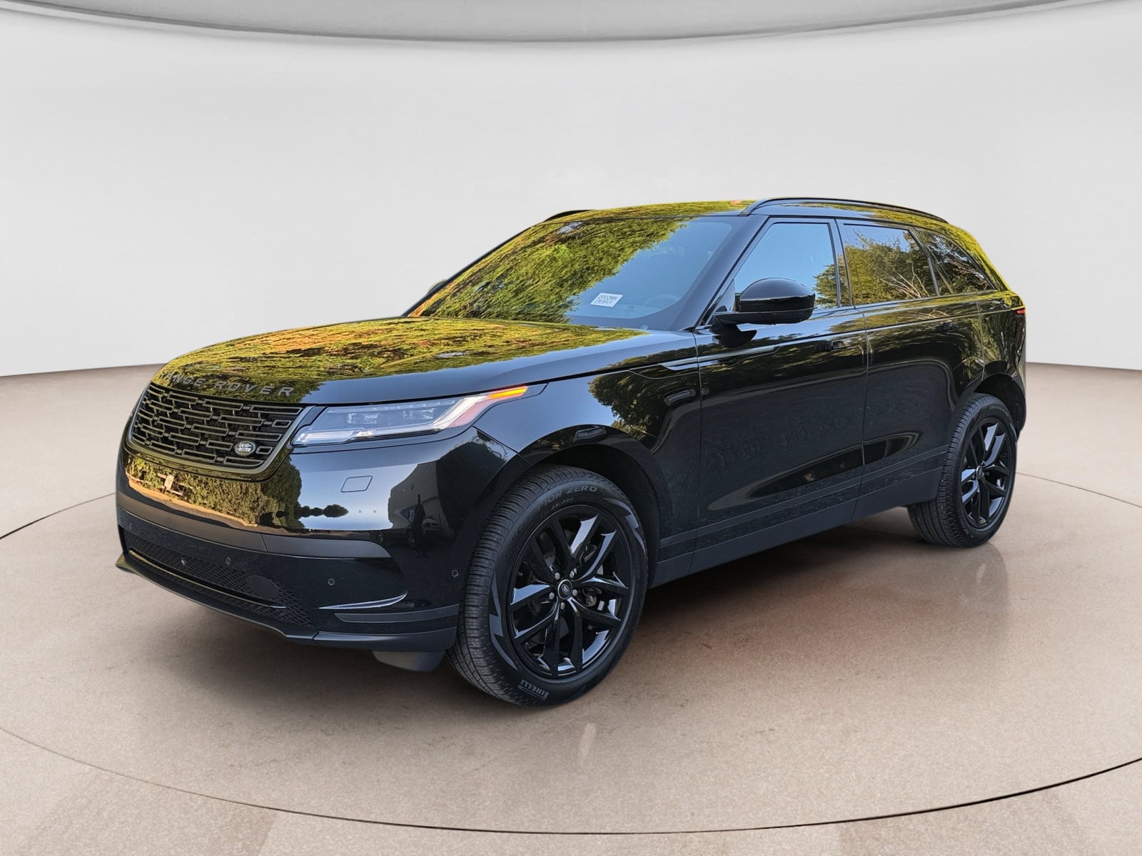 New 2026 Land Rover Range Rover Velar For Sale in Glen Cove, NY