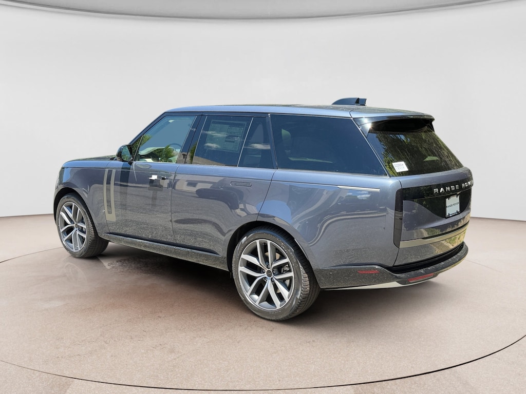 New 2026 Land Rover Range Rover SE SUV
