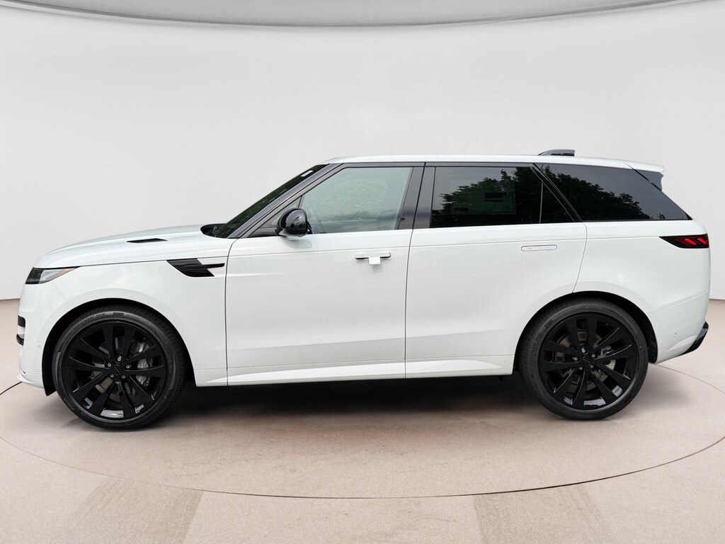 New 2026 Land Rover Range Rover Sport Dynamic SE SUV