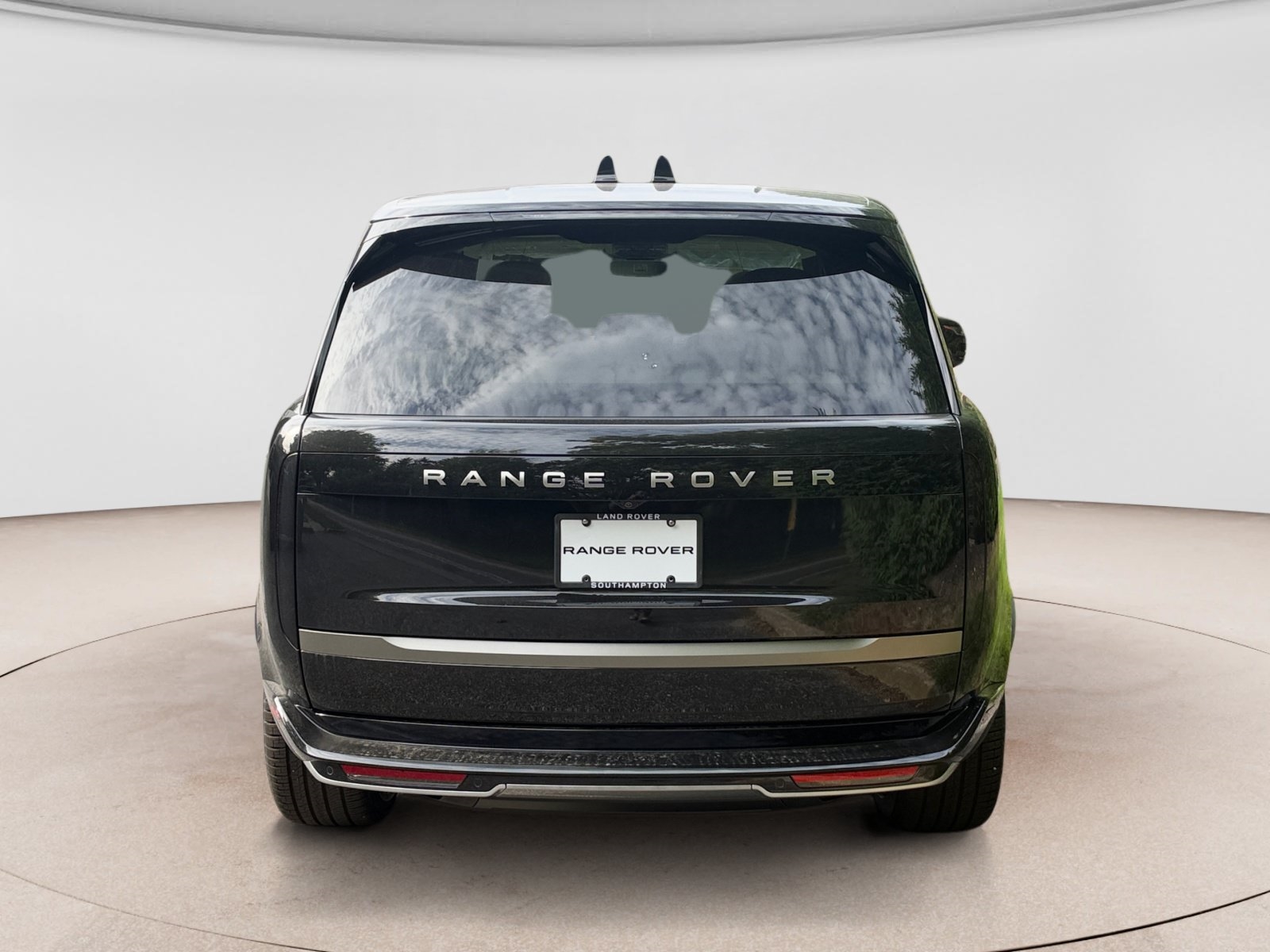 New 2027 Land Rover Range Rover SE SUV