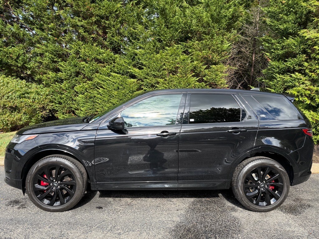 2023 Land Rover Discovery Sport SE R-Dynamic photo 2