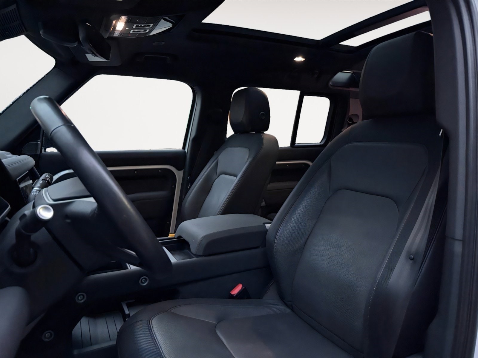 2023 Land Rover Defender X-Dynamic SE - Photo 12