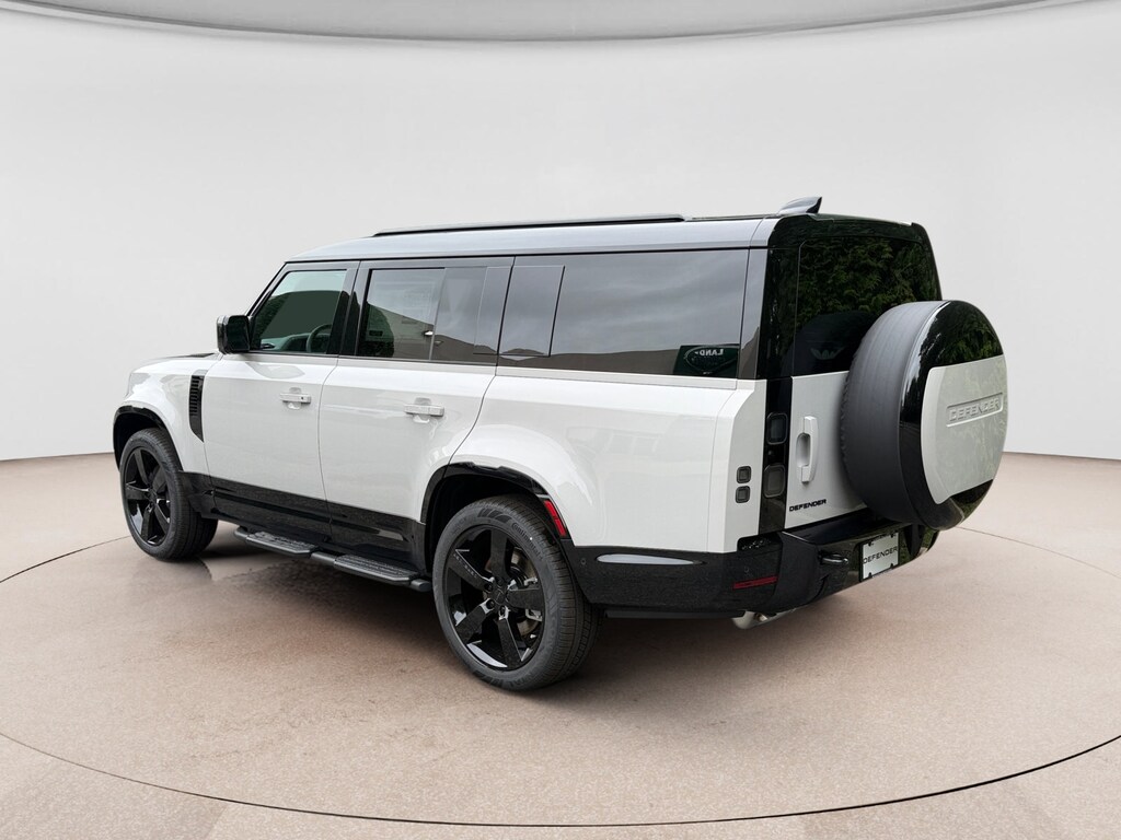 New 2026 Land Rover Defender 130 400PS X-Dynamic SE