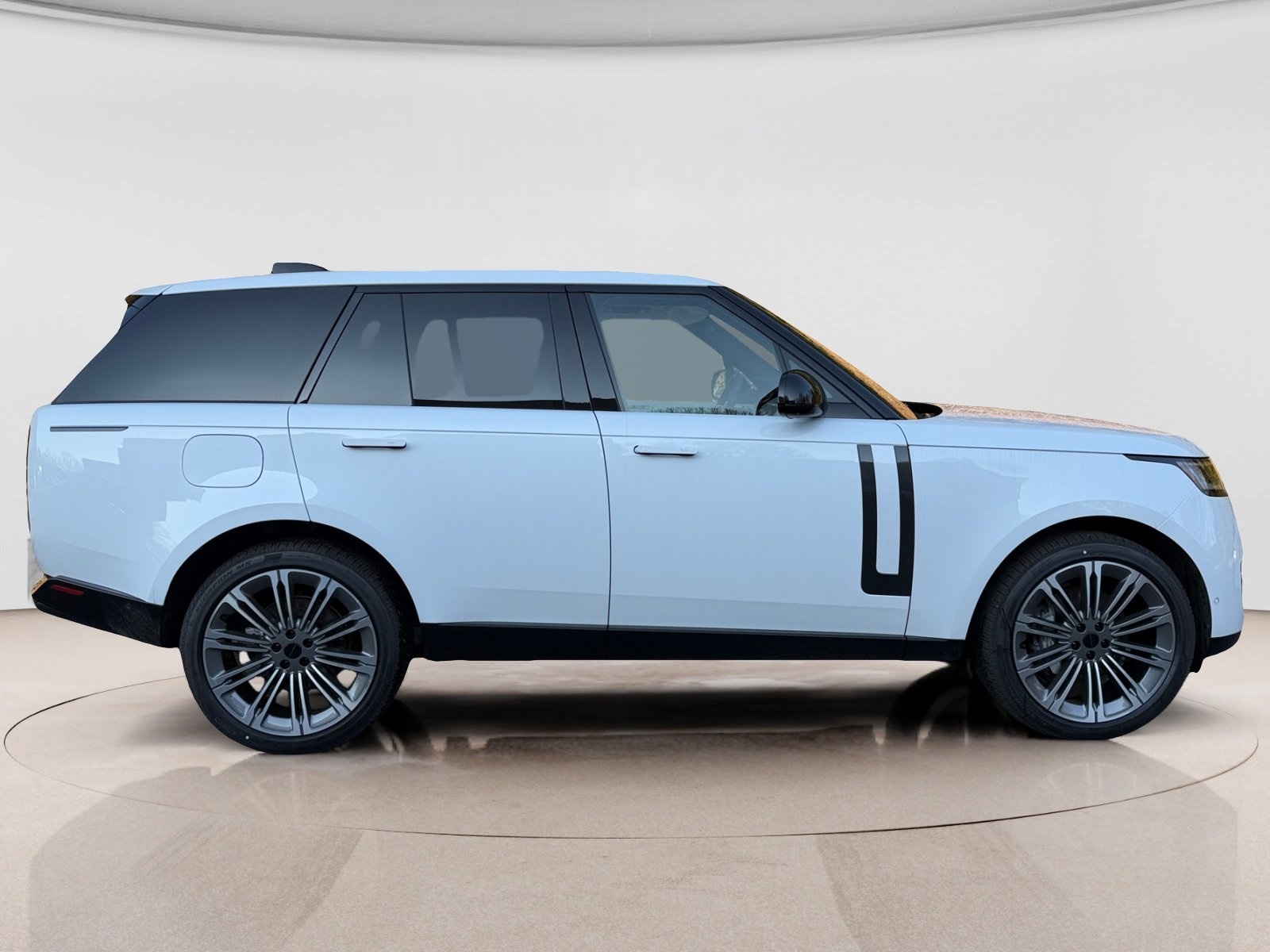 2026 Land Rover Range Rover SE - Photo 6