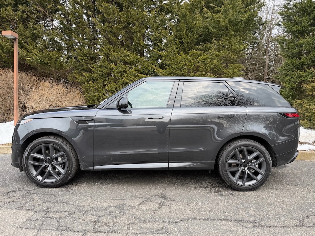 New 2026 Land Rover Range Rover Sport Dynamic SE SUV
