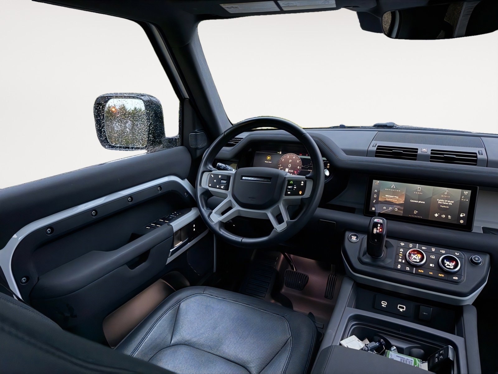 2023 Land Rover Defender X-Dynamic SE - Photo 13