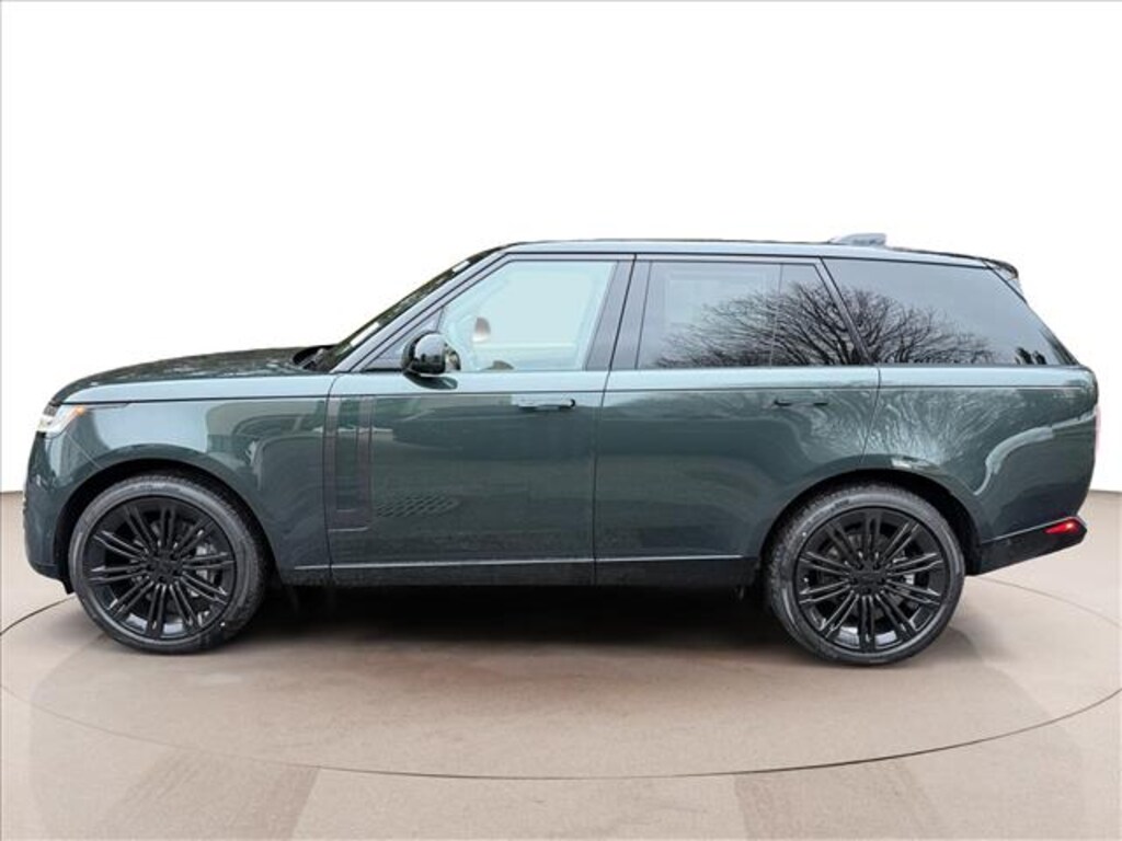 New 2026 Land Rover Range Rover SE SUV