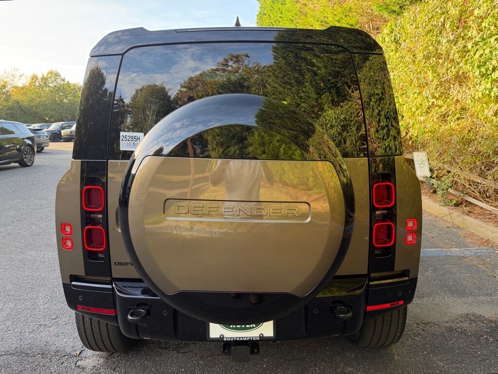 New 2025 Land Rover Defender 110 P400 X-Dynamic SE AWD 110 P400 X-Dynamic SE SUV