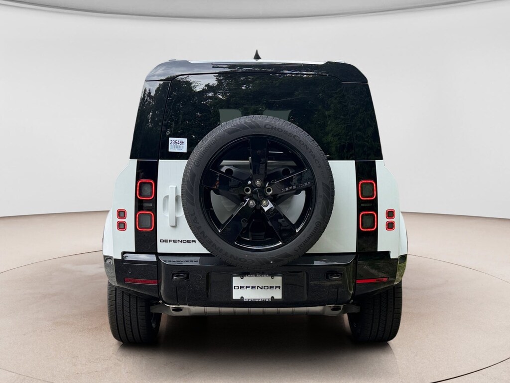 New 2026 Land Rover Defender 110 X-Dynamic SE SUV