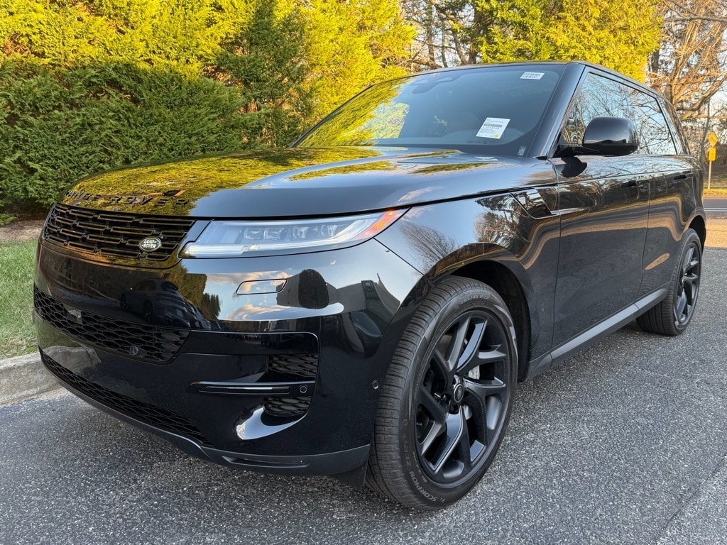 2025 Land Rover Range Rover Sport SE's photo