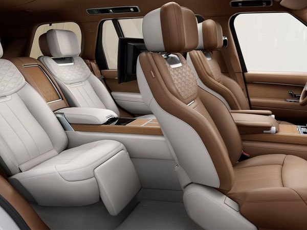 2023 Range Rover SV Interior