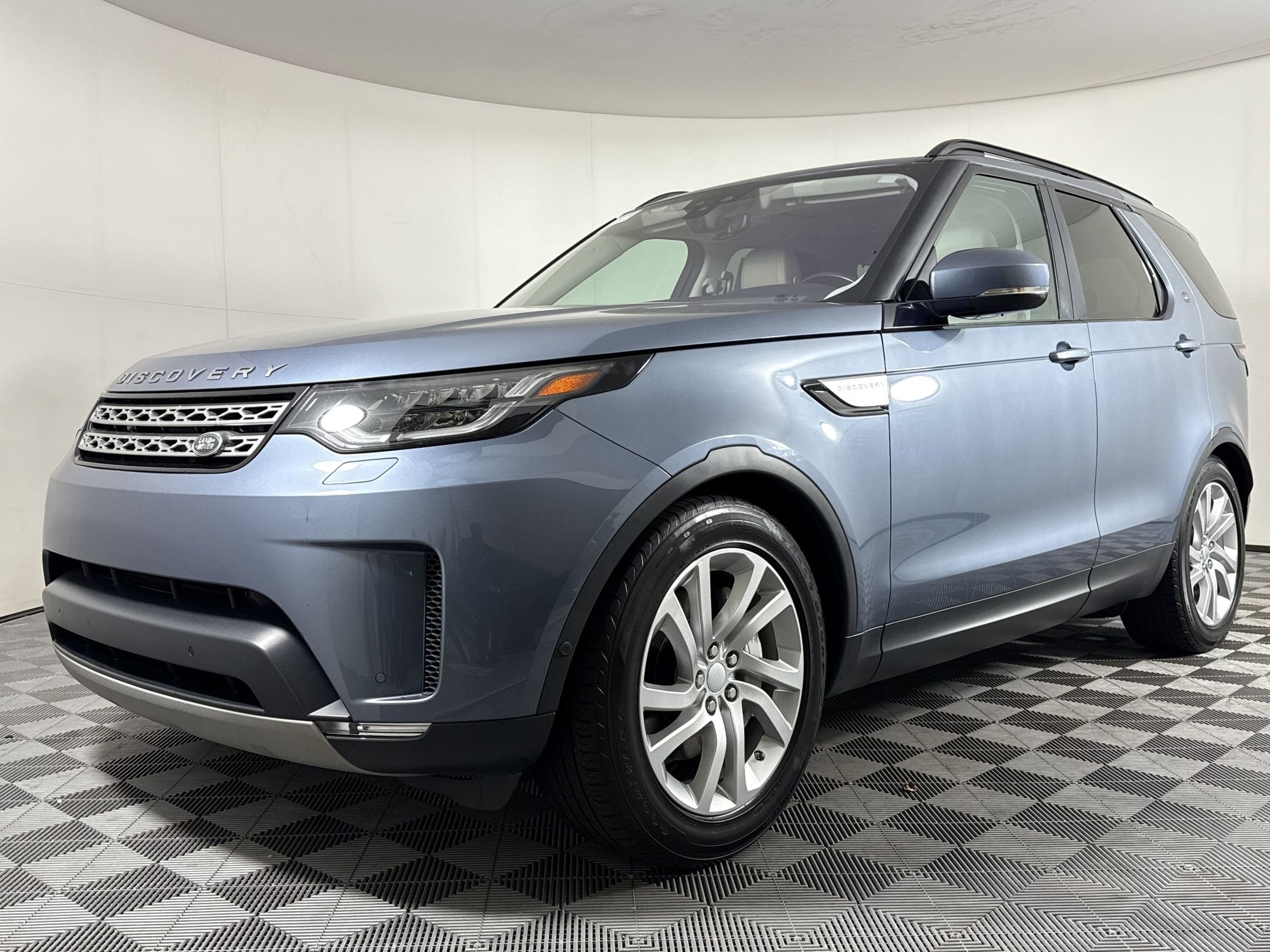 2019 Land Rover Discovery HSE
