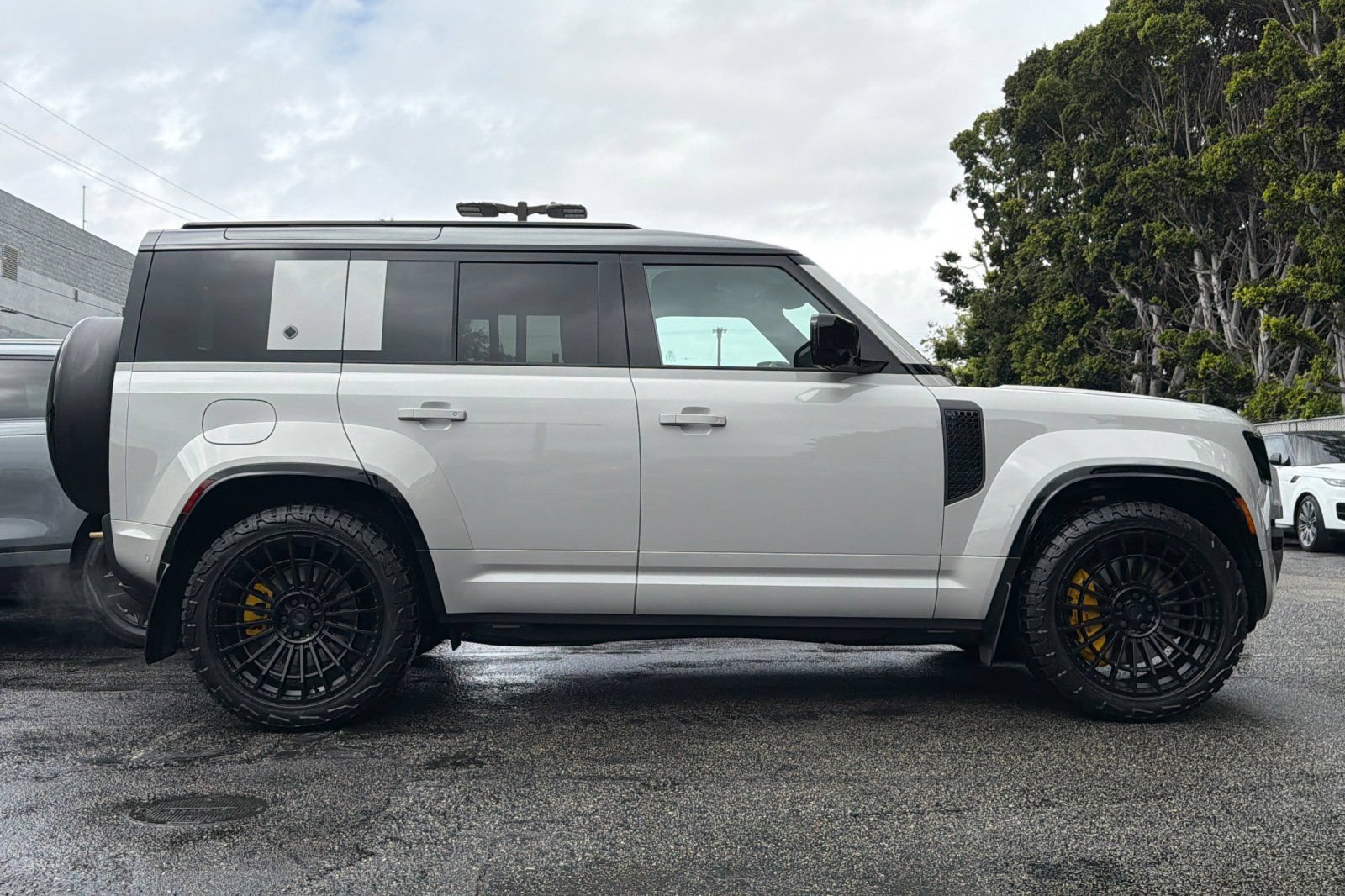 2026 Land Rover Defender OCTA - Photo 49