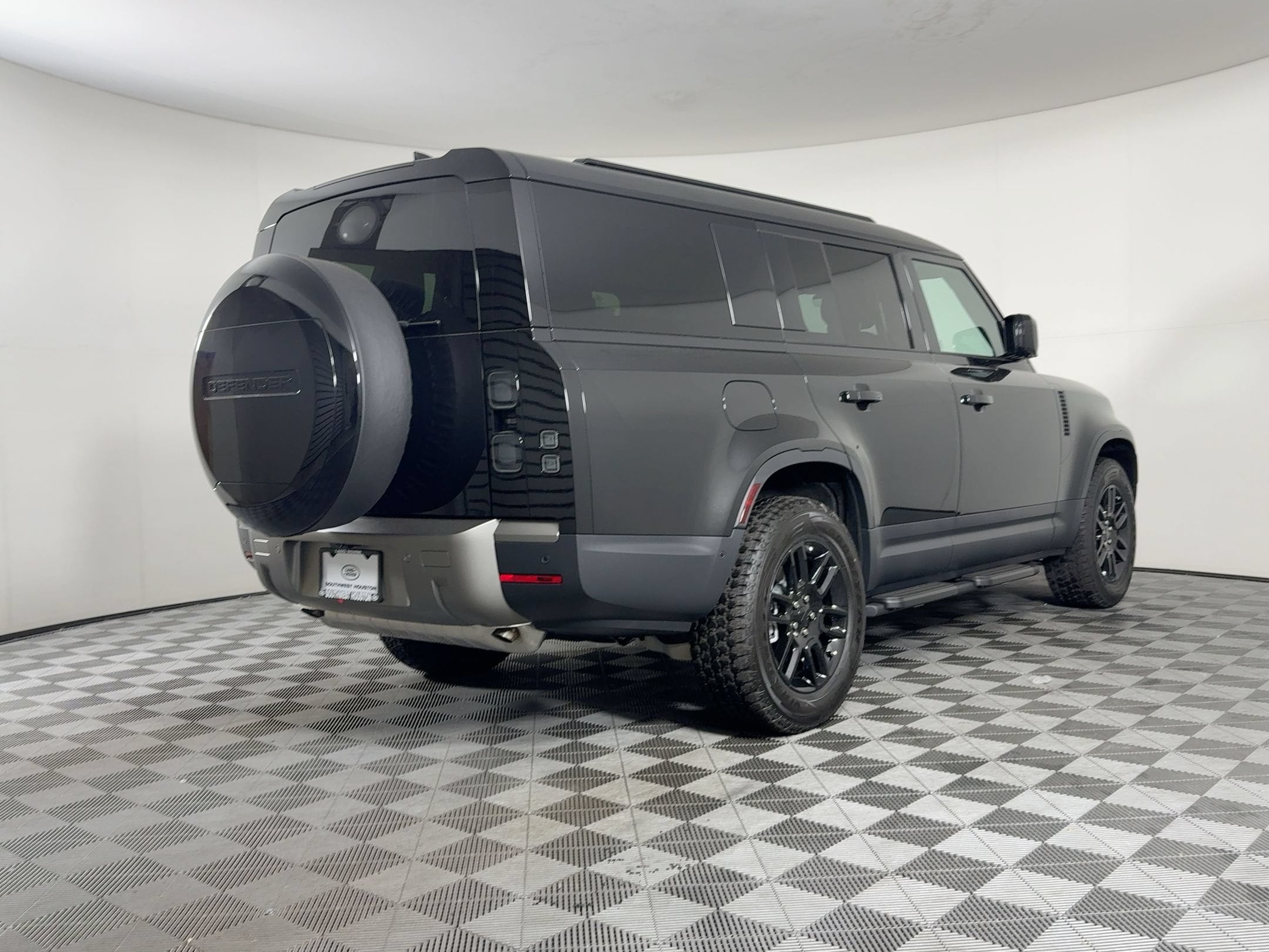 2026 Land Rover Defender S - Photo 9