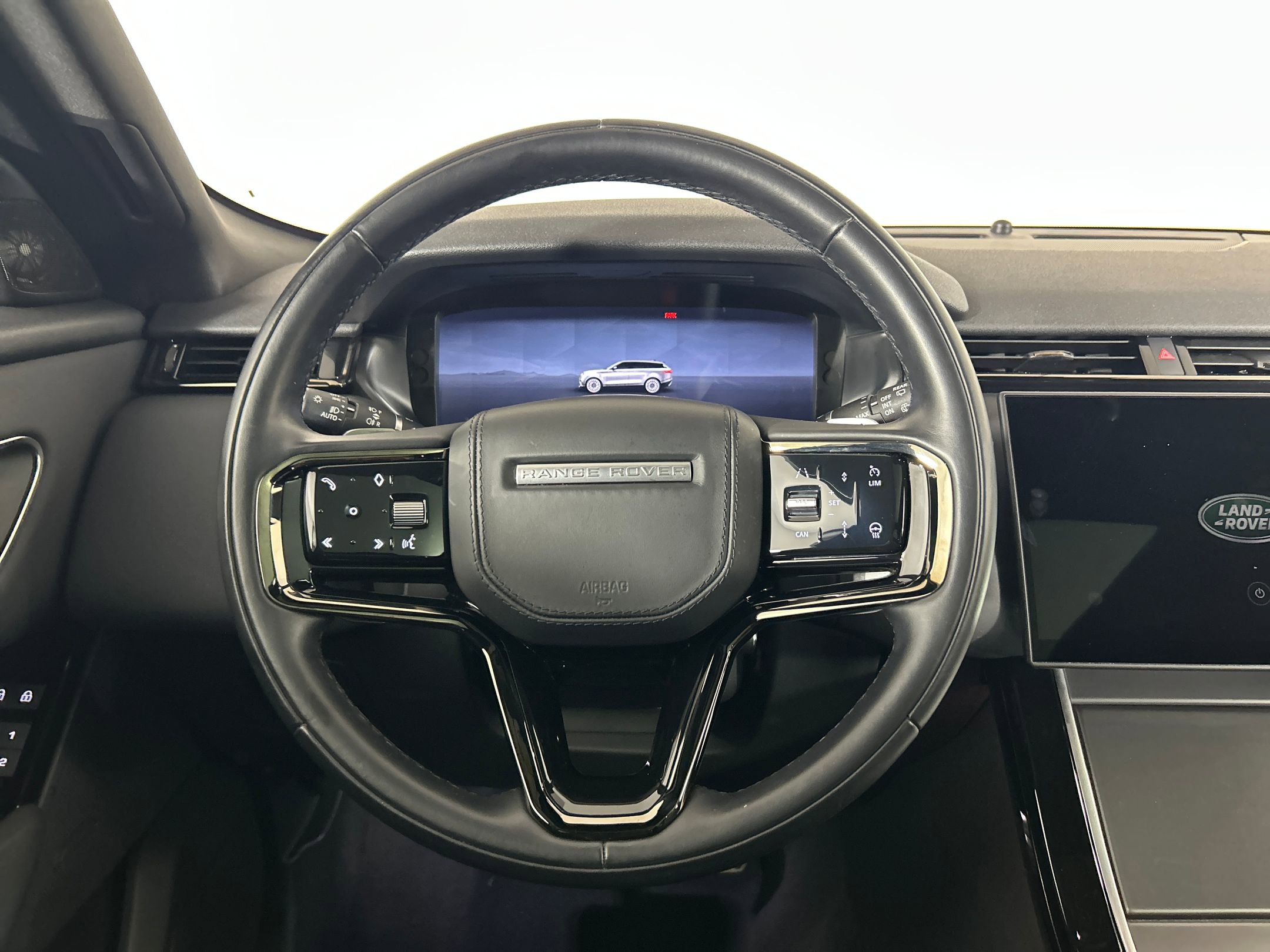 2025 Land Rover Range Rover Velar SE photo 3