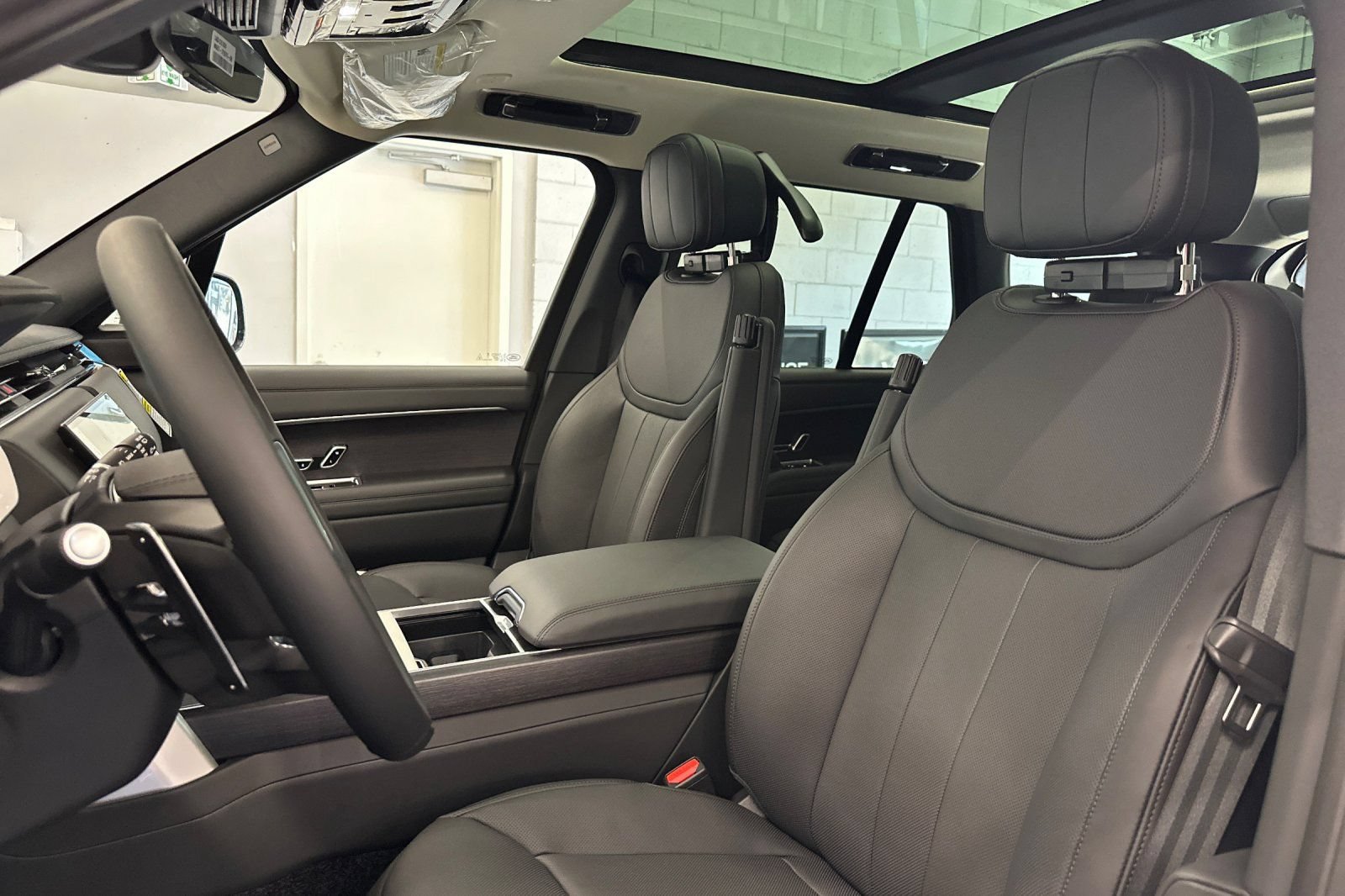 2026 Land Rover Range Rover SE - Photo 22