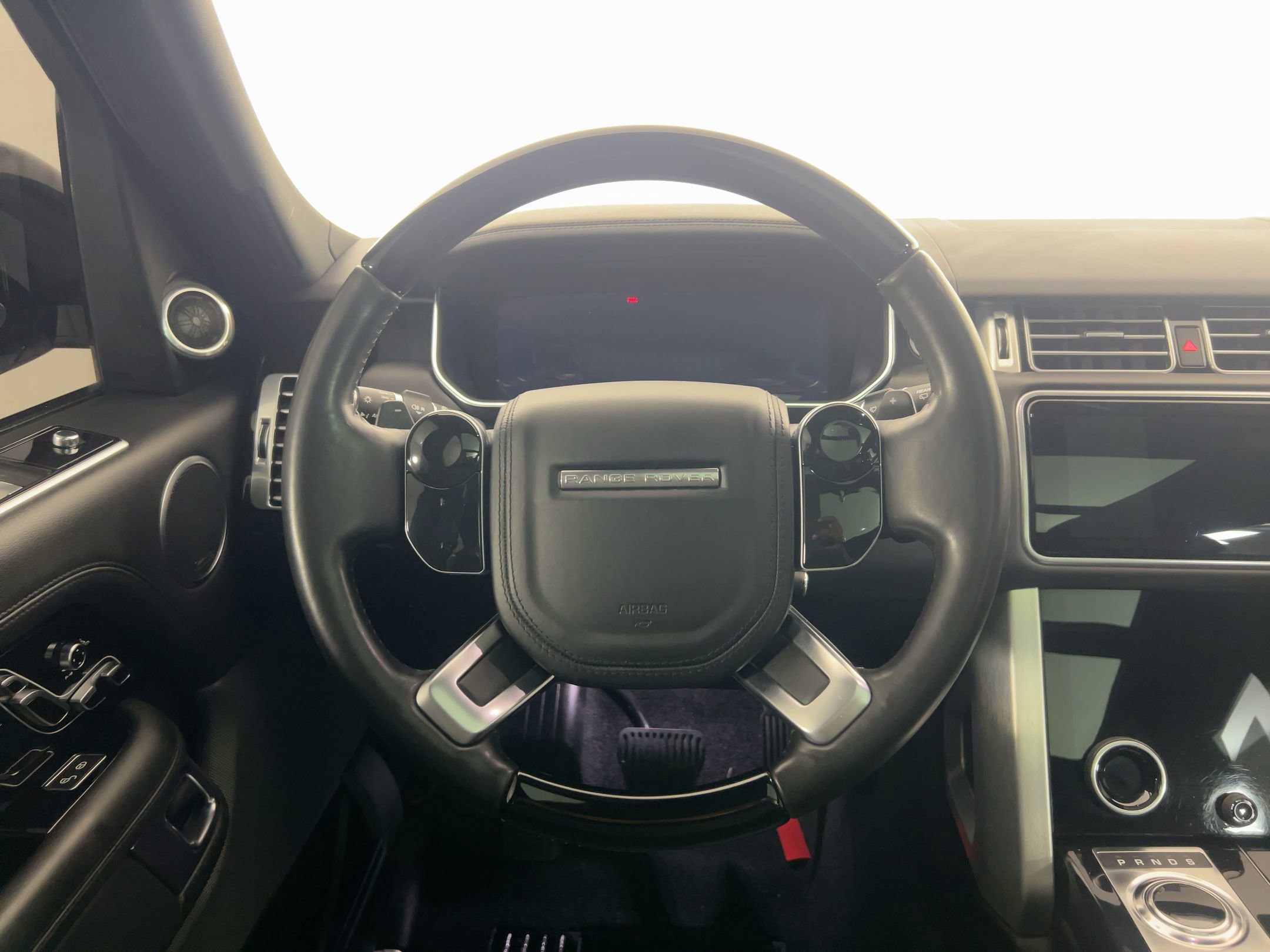2020 Land Rover Range Rover HSE photo 3