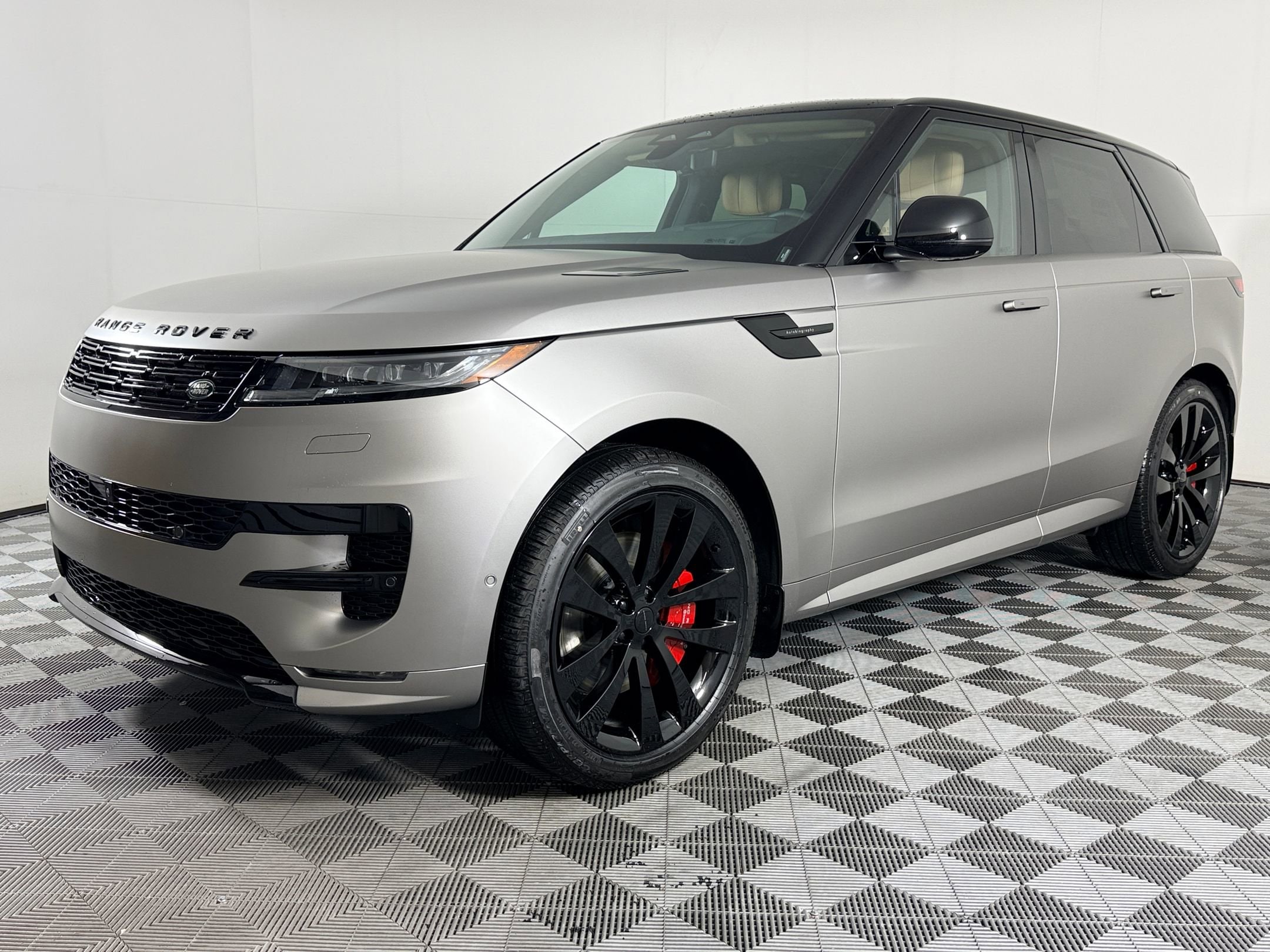 2026 Land Rover Range Rover Sport Autobiography's photo
