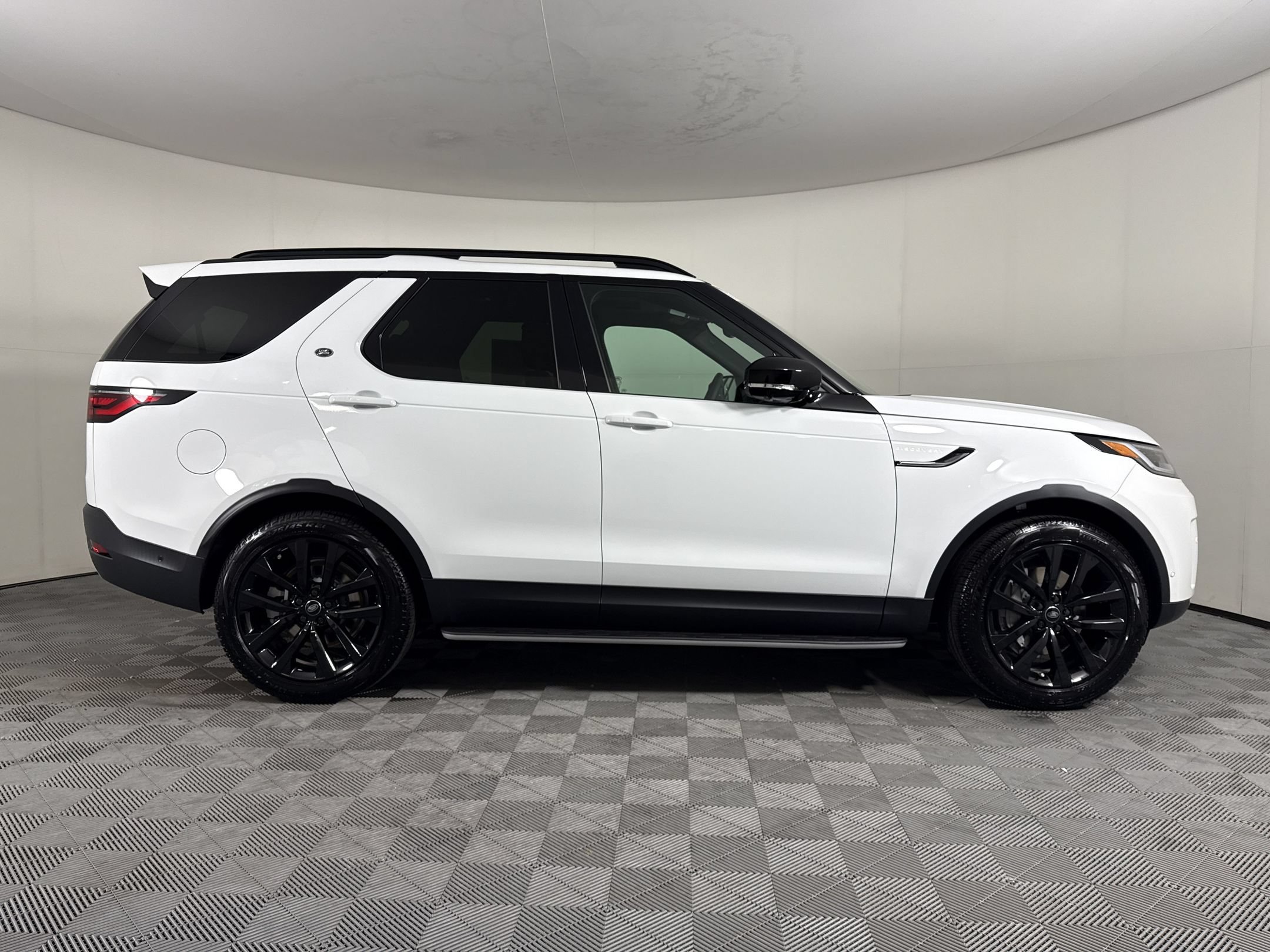 Discovery S SUV