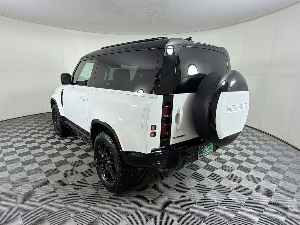 Certified 2025 Land Rover Defender 90 X-Dynamic SE SUV